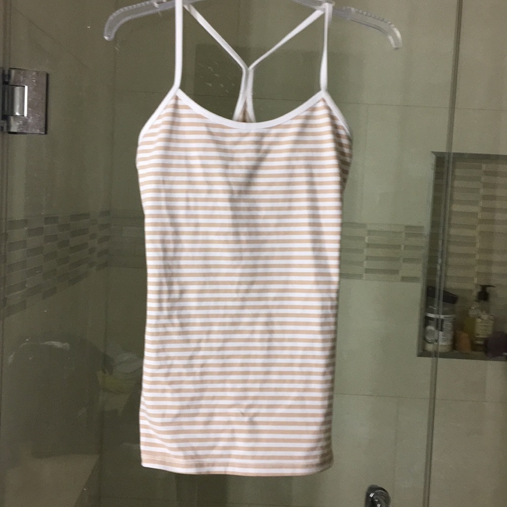 Lulu lemon top sz 8